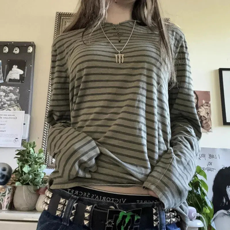 Cottage Cyber Grunge Sweats Tops Autumn Clothes E-girl Emo Mall Goth T-shirt Y2k Aesthetic Long Sleeve Round Neck Pullovers Tees Shoporiz