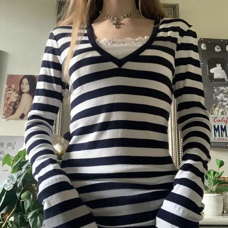 Cottage Cyber Grunge Sweats Tops Autumn Clothes E-girl Emo Mall Goth T-shirt Y2k Aesthetic Long Sleeve Round Neck Pullovers Tees Shoporiz