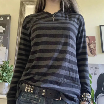 Cottage Cyber Grunge Sweats Tops Autumn Clothes E-girl Emo Mall Goth T-shirt Y2k Aesthetic Long Sleeve Round Neck Pullovers Tees Shoporiz